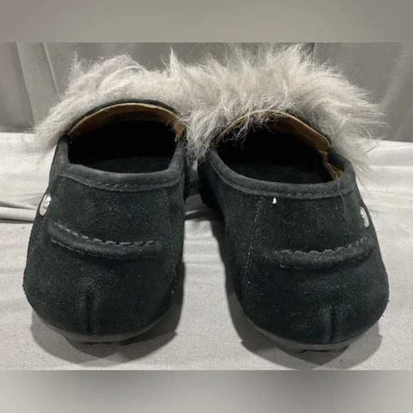 🛑 1 hour sale. UGG, size 7, Kaley Wisp, Black Flats w/ Gray sheepskin Fur upper - Picture 6 of 10